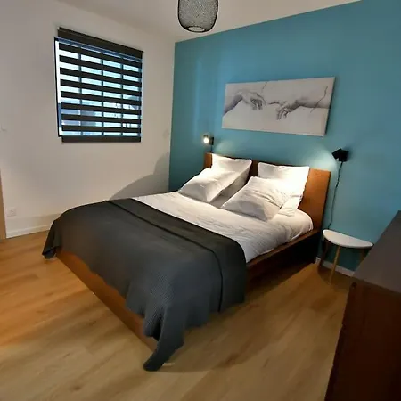 Le 46 - T2 Renove, Confortable Proche Centre-ville * Montlucon