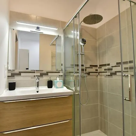 Lägenhet Le 46 - T2 Renove, Confortable Proche Centre-ville Montluçon